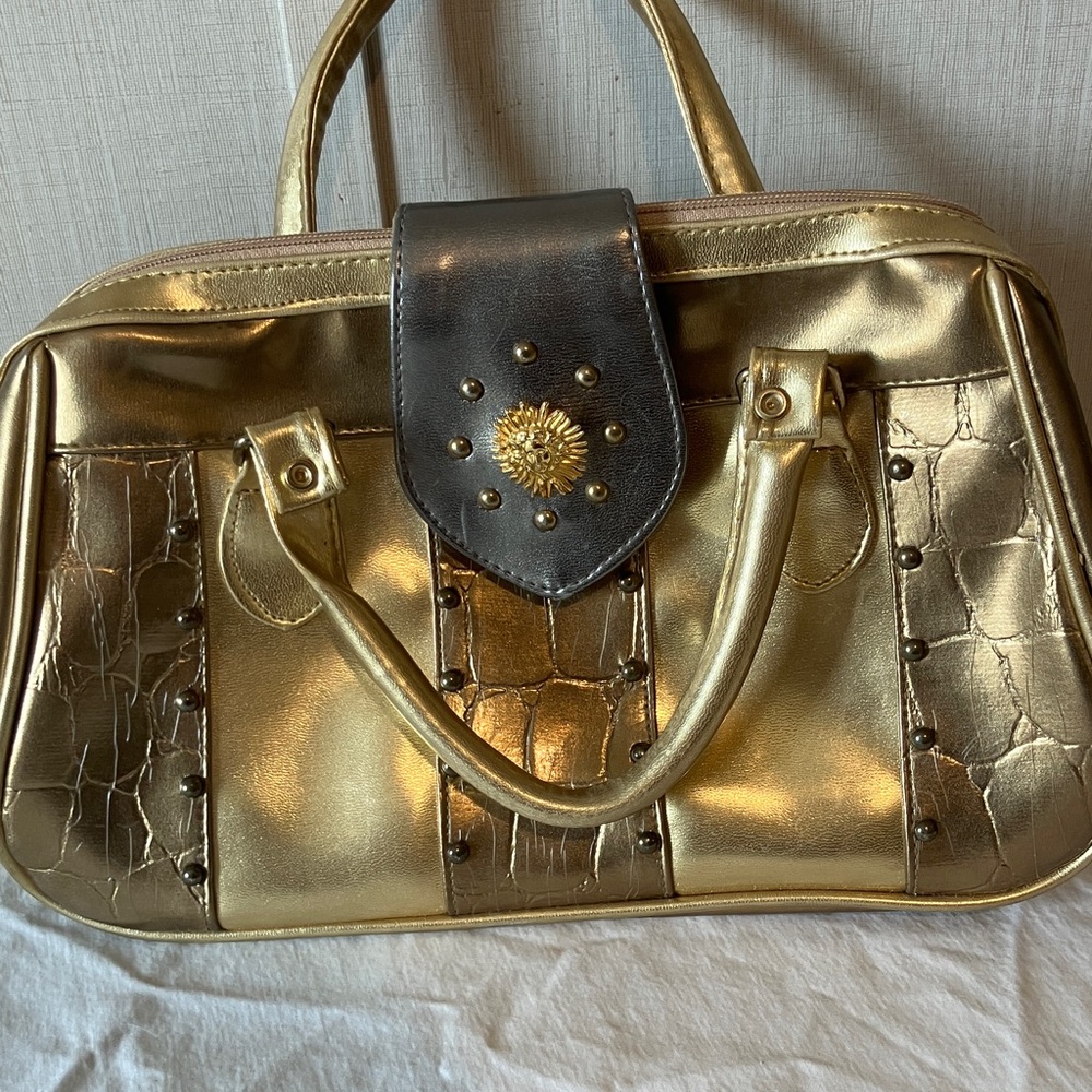 Chateau Gold and Silver Satchel
